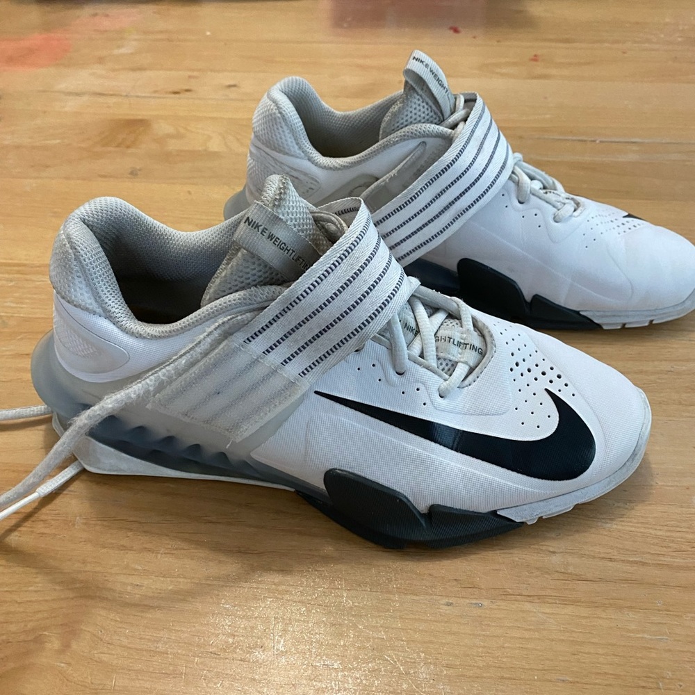 Used Nike Savaleos 'White Black' woman’s 7.5 lifters